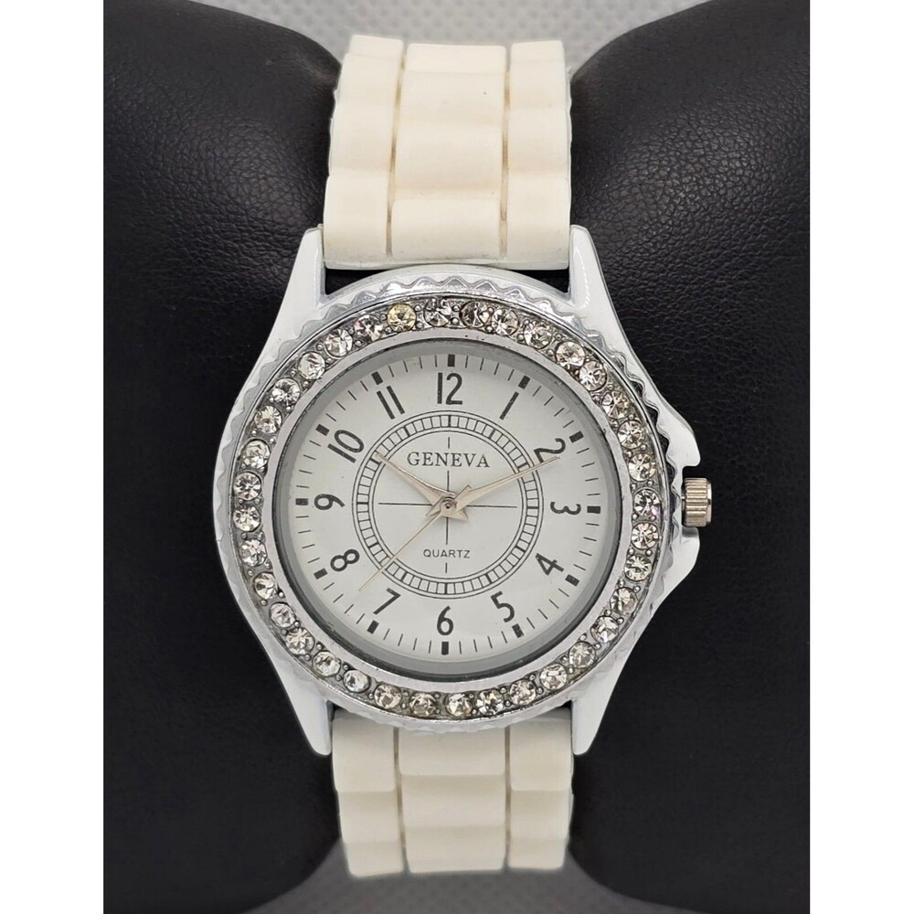 Ladies Geneva Silver Tone Bezel Round White Dial Rubber Band Analog Watch 03